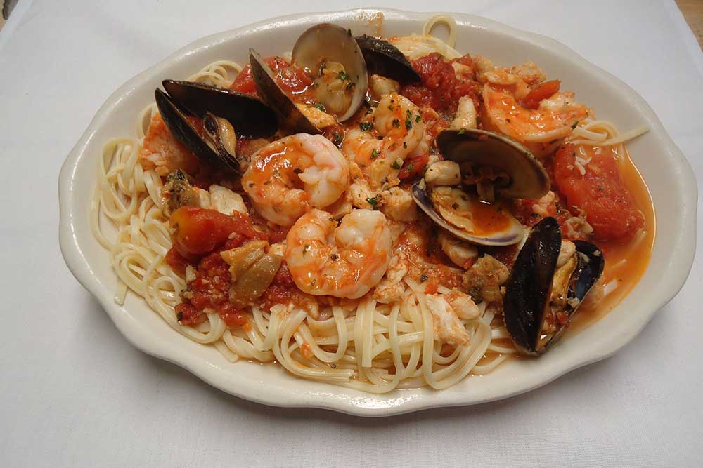 seafood linguine from Little Nonnas, a restaurant in our Top Italian Restaurants in Philadelphia guide