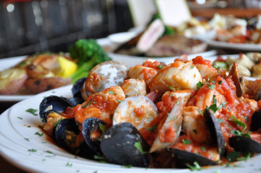 ocean mussels with red sauce from gallo's seafood in philly