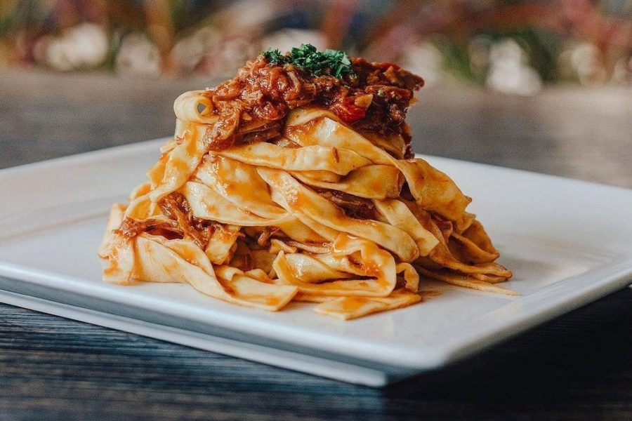 fettuccine topped with meat sauce
