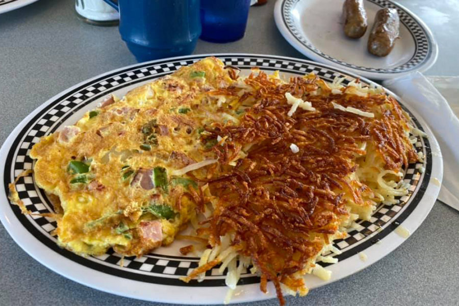 omlet and hashbrown from mama's kitchen in tampa