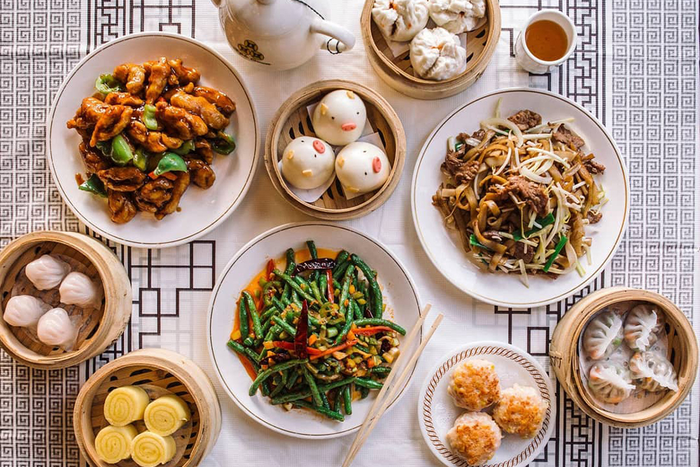 Chinatown Chicago: The Ultimate Restaurant Guide