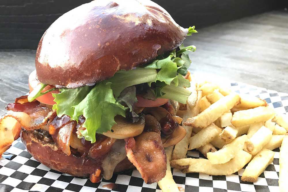 Ridiculously Tasty Burger Spots in Phoenix - American Eats