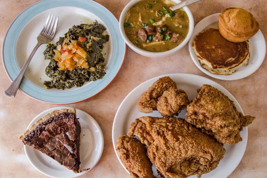 fried chicken, dessert and sides from Arnolds country kitchen in nashville