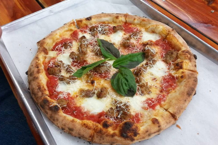 Neapolitan style margarita pizza with sausage from Desano in nashville 