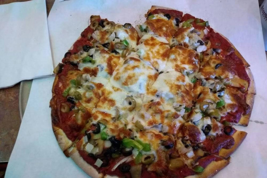 pizza from mama's pizza in St Paul, MN