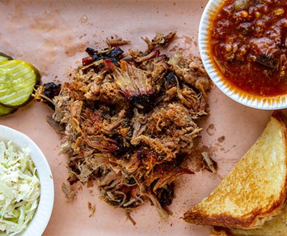 bbq pulled pork with coleslaw and brunswick stew