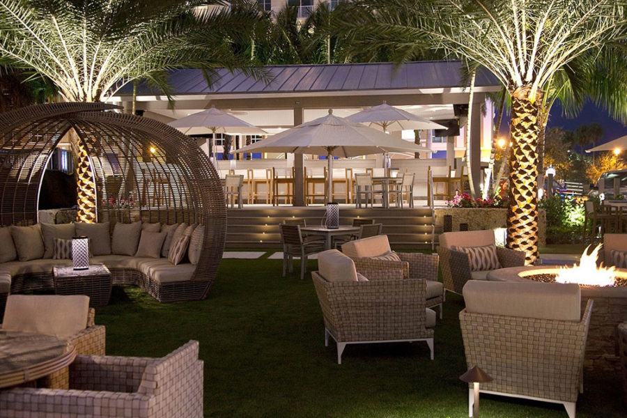 outdoor patio and lounge area at shooter's waterfront in miami