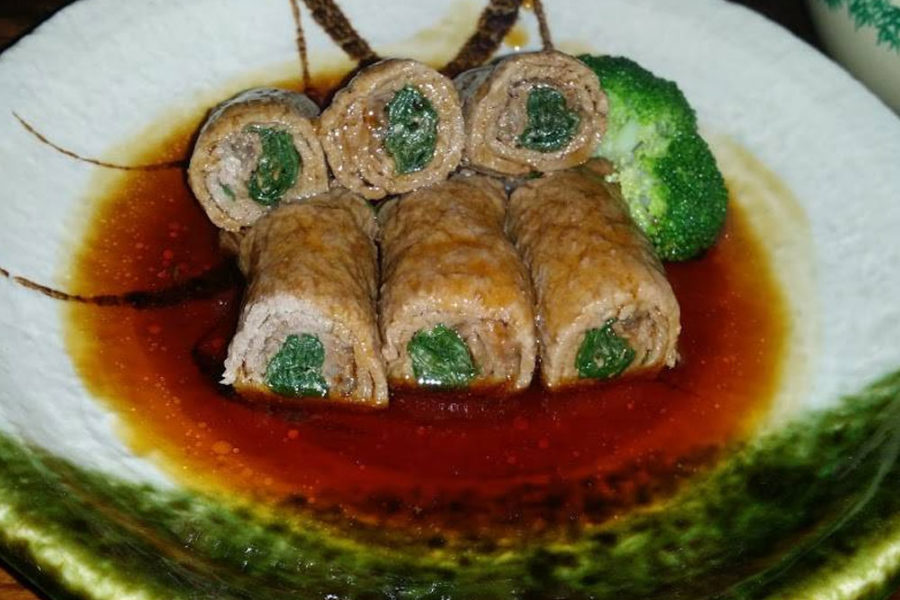 Beef rolls and broccoli from Sagami