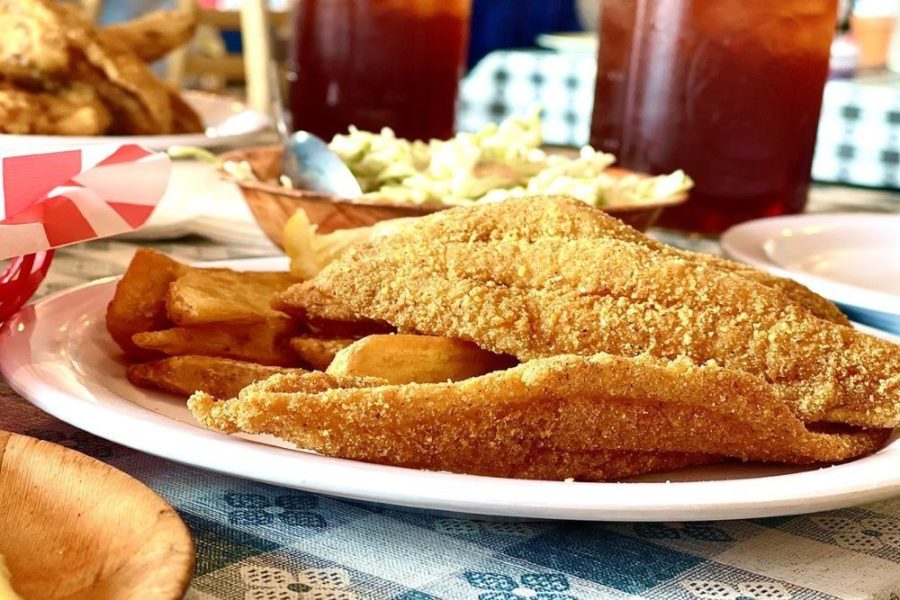 Catfish Dinner at Uncle Buds in Nashville, TN