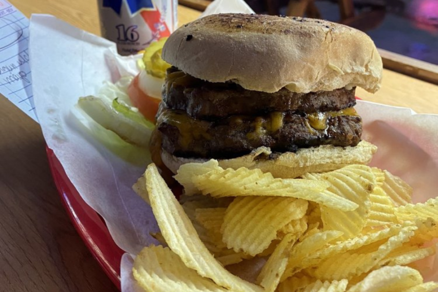 Burger at Stroker's Ice House Dallas